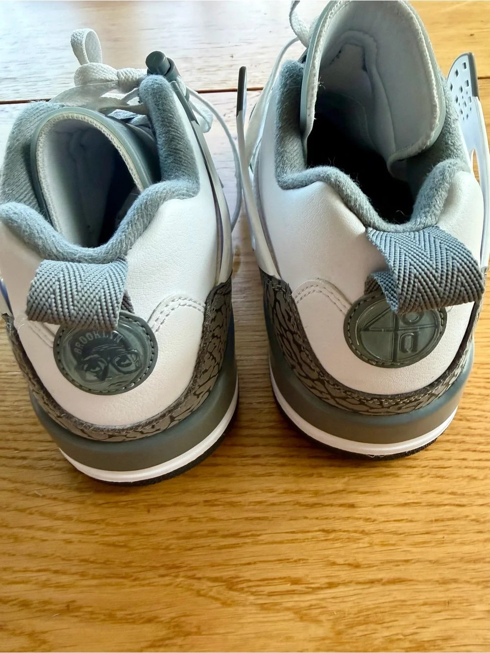 Jordan sneakers white